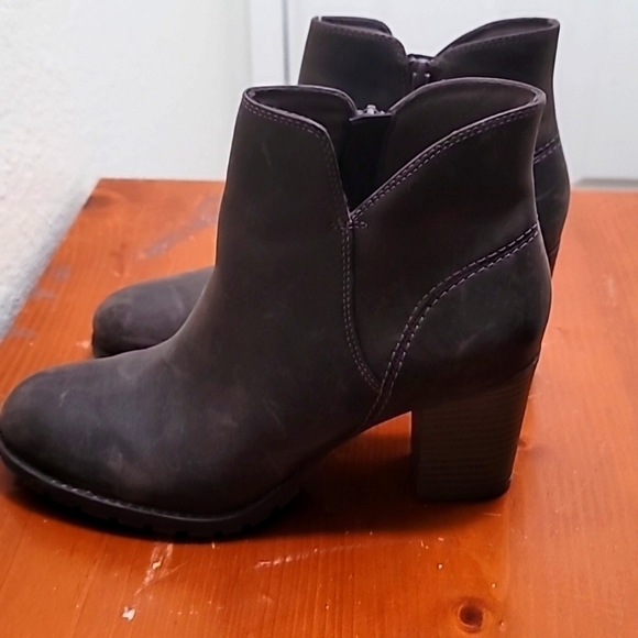 CLARK WOMEN'S VERANO BLOCK HEEL ANKLE BOOTS DISTTRESSED TAUPE LEATHER BROWN 9.5 - Picture 5 of 11